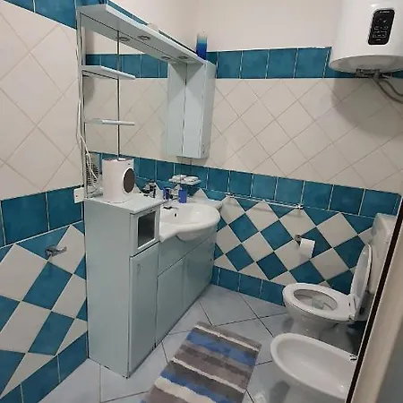 Residenza La Gazza E 아파트 *